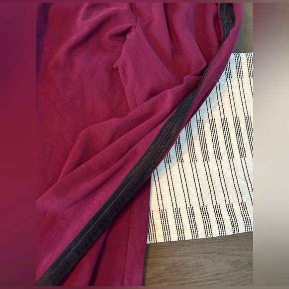 Old Navy active capris size s/p - Picture 2 of 4